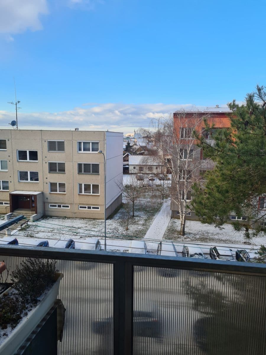 Prenájom bytu 3-izbový 73 m², Sídliště, Uherský Ostroh, Zlínský kraj Prenájom bytu 3-izbový 73 m², Sídliště, Uherský Ostroh, Zlínský kraj