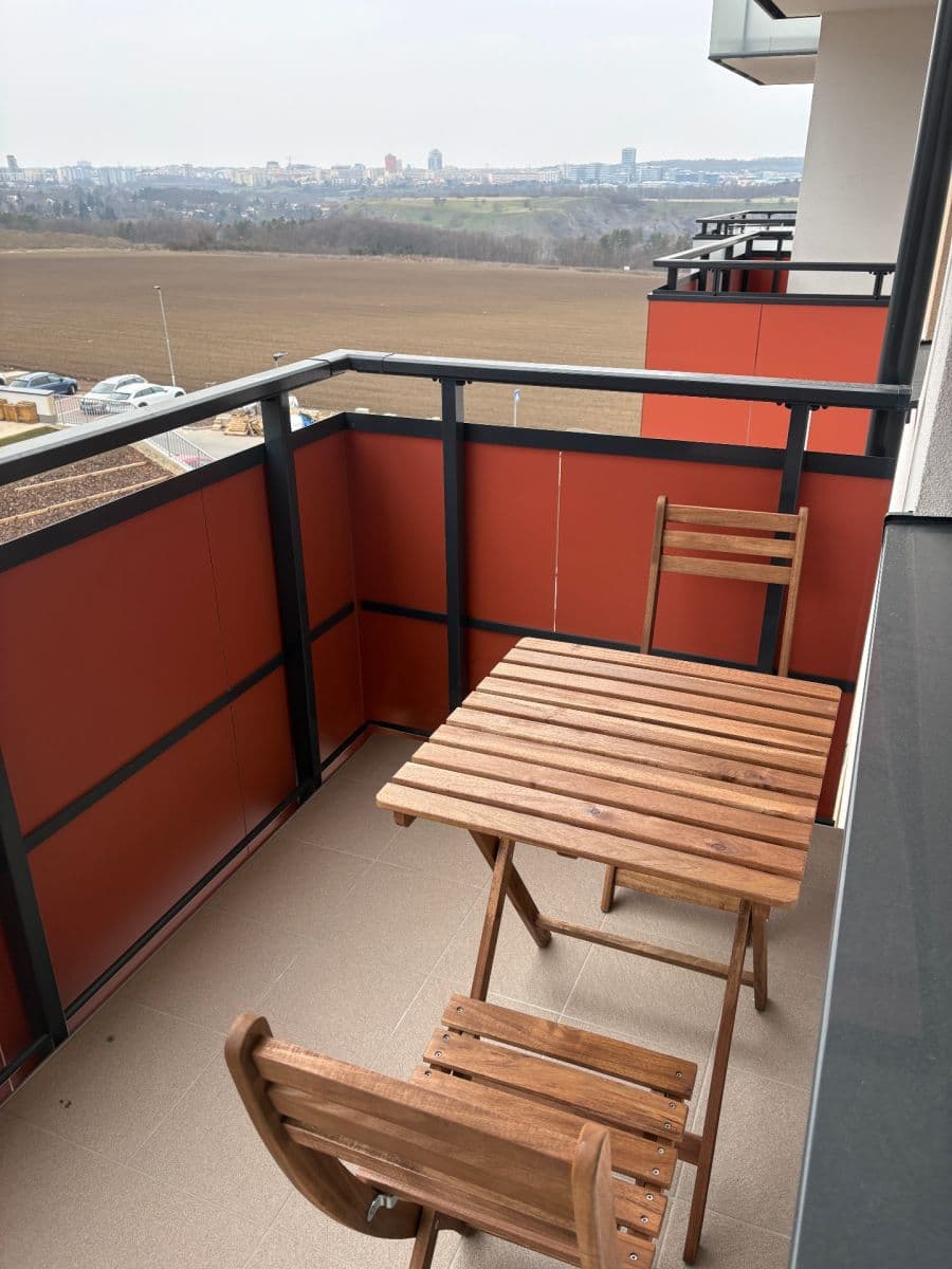 Prenájom bytu 1-izbový 32 m², Fabiánové, Praha, Praha Prenájom bytu 1-izbový 32 m², Fabiánové, Praha, Praha