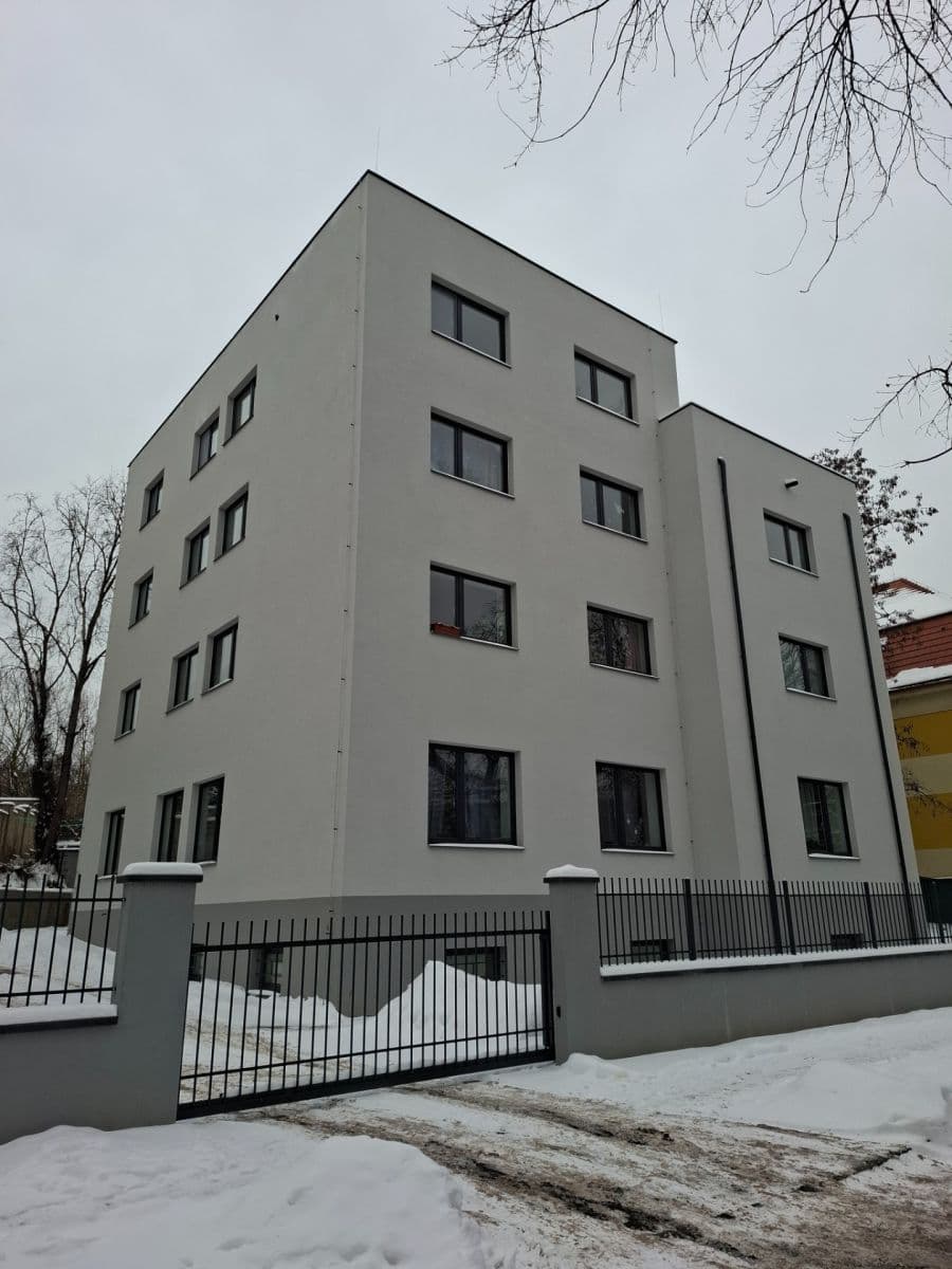 Prenájom bytu 1-izbový 36 m², U Krčského nádraží, Praha, Praha Prenájom bytu 1-izbový 36 m², U Krčského nádraží, Praha, Praha