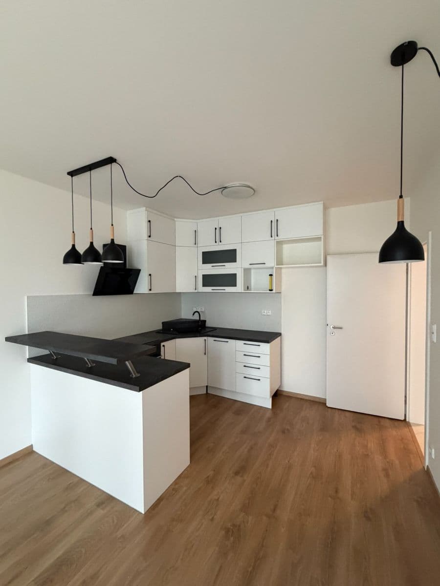 Prenájom bytu 2-izbový 52 m², Ondrákové, Praha, Praha Prenájom bytu 2-izbový 52 m², Ondrákové, Praha, Praha
