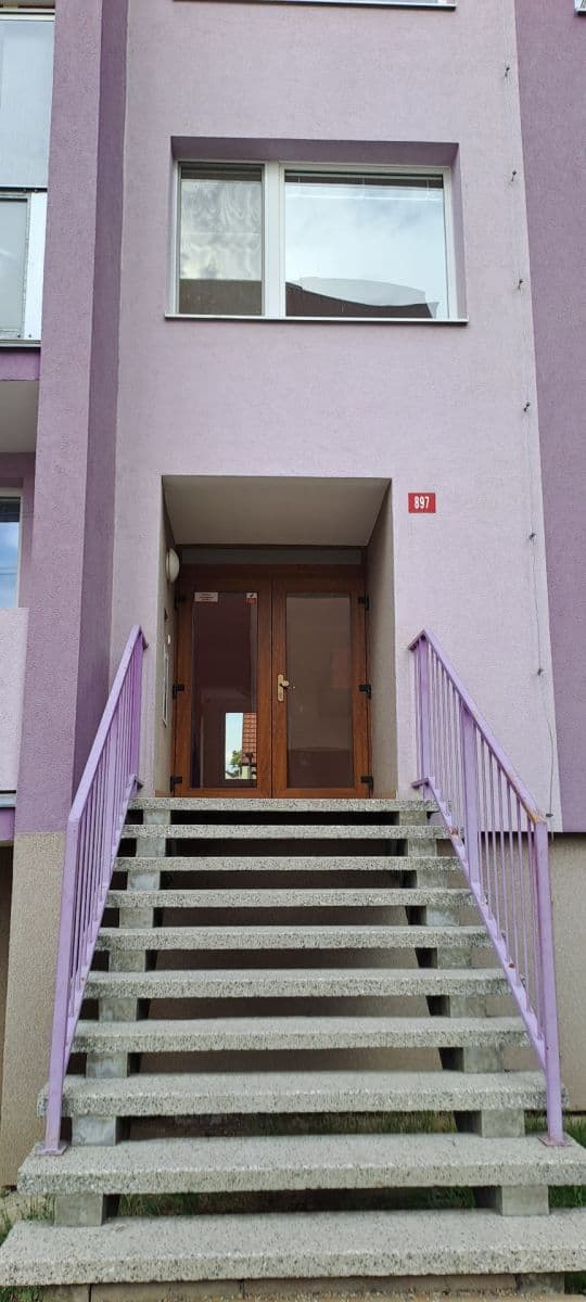 Prenájom bytu 2-izbový 42 m², Kpt. Nálepky, Podbořany, Ústecký kraj Prenájom bytu 2-izbový 42 m², Kpt. Nálepky, Podbořany, Ústecký kraj