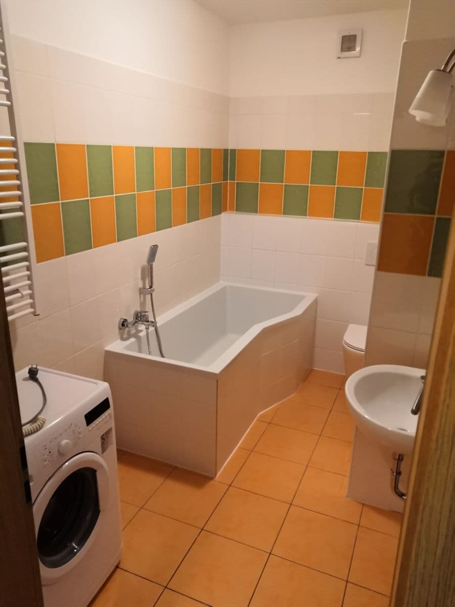 Prenájom bytu 1-izbový 35 m², Božetěchova, Brno, Jihomoravský kraj Prenájom bytu 1-izbový 35 m², Božetěchova, Brno, Jihomoravský kraj