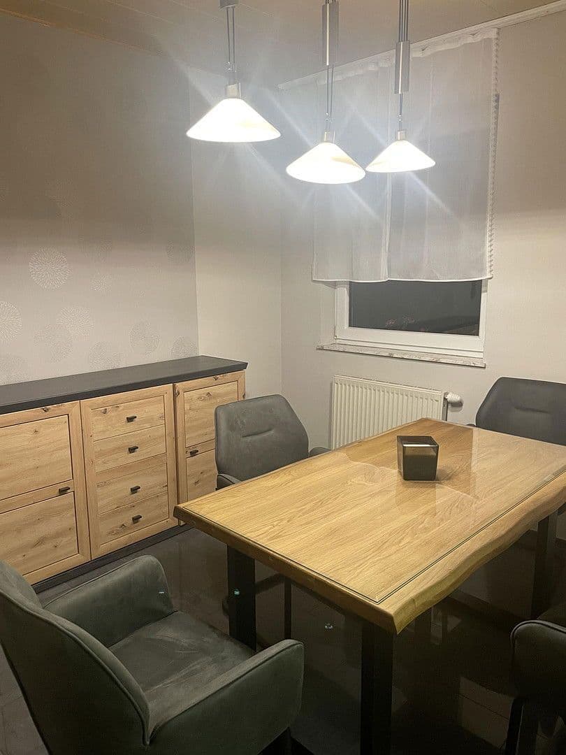 Predaj domu 268 m², pozemek 1.675 m², Bitte wählen, Dolné Rakúsko Predaj domu 268 m², pozemek 1.675 m², Bitte wählen, Dolné Rakúsko