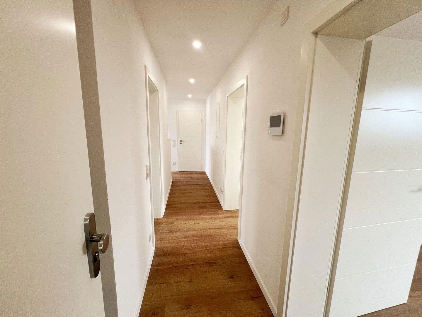 Prenájom bytu 4-izbový 125 m², Pfarrer-Werr-Straße, 40, Troisdorf, Severné Porýnie - Westfálsko Prenájom bytu 4-izbový 125 m², Pfarrer-Werr-Straße, 40, Troisdorf, Severné Porýnie - Westfálsko