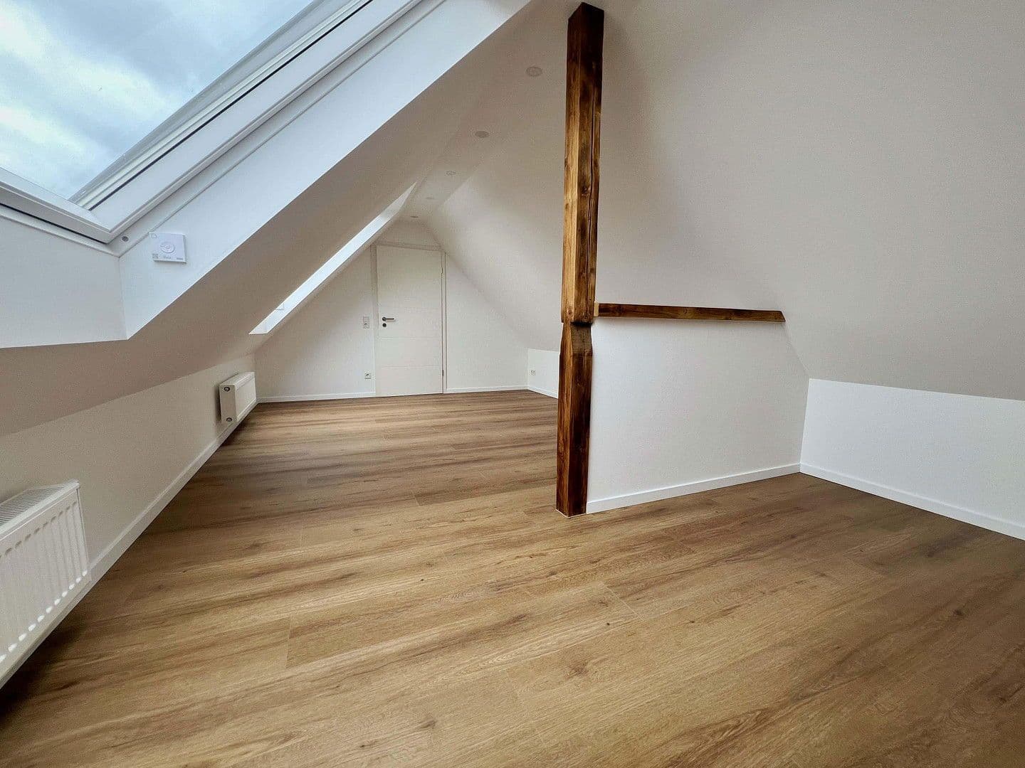 Prenájom bytu 4-izbový 125 m², Pfarrer-Werr-Straße, 40, Troisdorf, Severné Porýnie - Westfálsko Prenájom bytu 4-izbový 125 m², Pfarrer-Werr-Straße, 40, Troisdorf, Severné Porýnie - Westfálsko