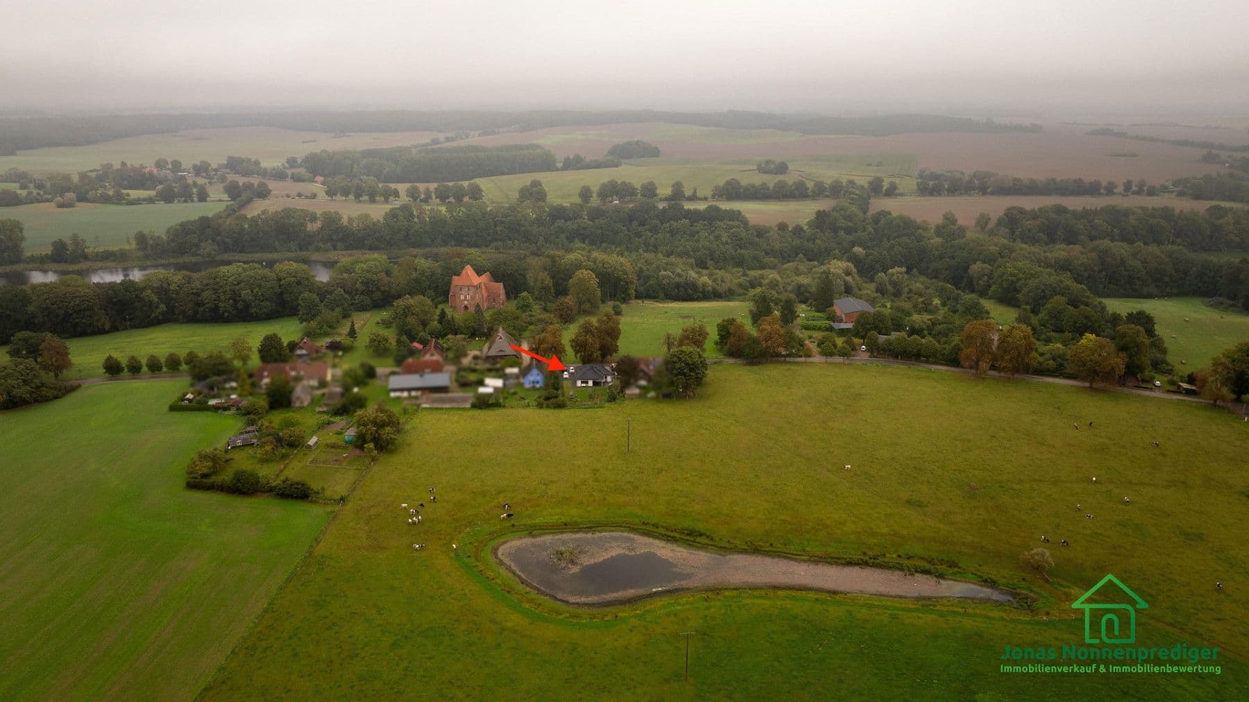 Predaj domu 146 m², pozemek 1.064 m², Seestraße 11, Mühlen Eichsen, Meklenbursko-Predpomoransko Predaj domu 146 m², pozemek 1.064 m², Seestraße 11, Mühlen Eichsen, Meklenbursko-Predpomoransko