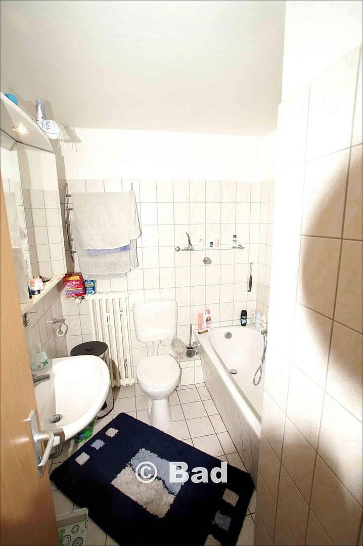 Prenájom bytu 3-izbový 78 m², Mülheim an der Ruhr, Severné Porýnie - Westfálsko Prenájom bytu 3-izbový 78 m², Mülheim an der Ruhr, Severné Porýnie - Westfálsko