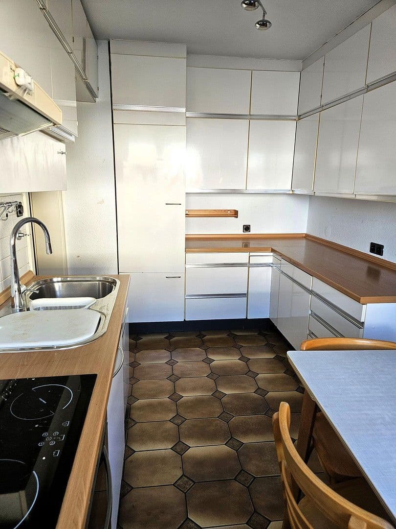 Predaj domu 167 m², pozemek 230 m², Drostestraße, Stuttgart, Bádensko-Wurttembersko Predaj domu 167 m², pozemek 230 m², Drostestraße, Stuttgart, Bádensko-Wurttembersko