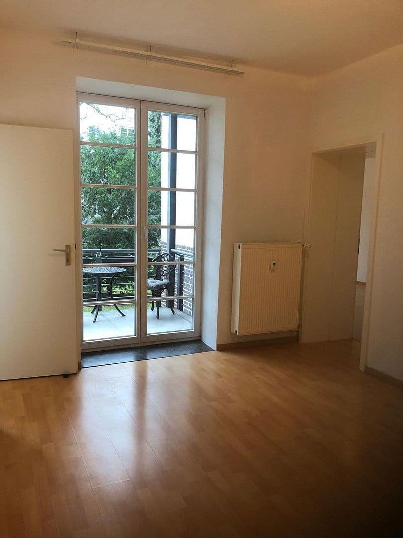 Prenájom bytu 2-izbový 47 m², Hannover, Dolné Sasko Prenájom bytu 2-izbový 47 m², Hannover, Dolné Sasko