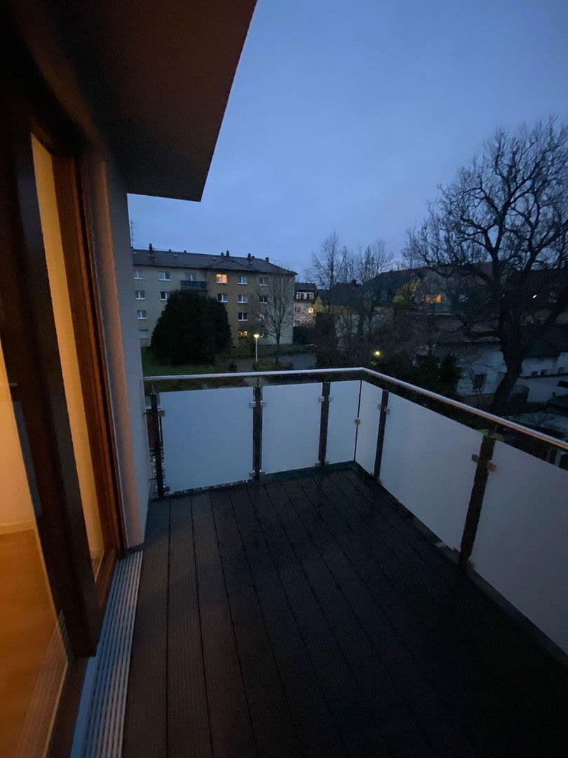 Prenájom bytu 2-izbový 52 m², Küferstraße 12, Frankfurt am Main, Hesensko Prenájom bytu 2-izbový 52 m², Küferstraße 12, Frankfurt am Main, Hesensko