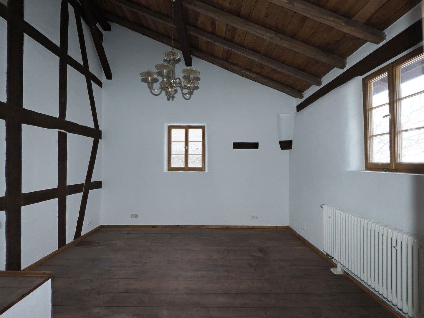 Prenájom bytu 3-izbový 125 m², Brachttal, Hesensko Prenájom bytu 3-izbový 125 m², Brachttal, Hesensko