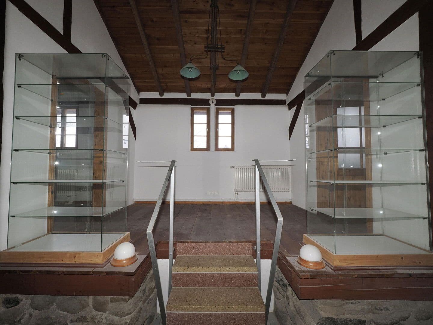 Prenájom bytu 3-izbový 125 m², Brachttal, Hesensko Prenájom bytu 3-izbový 125 m², Brachttal, Hesensko