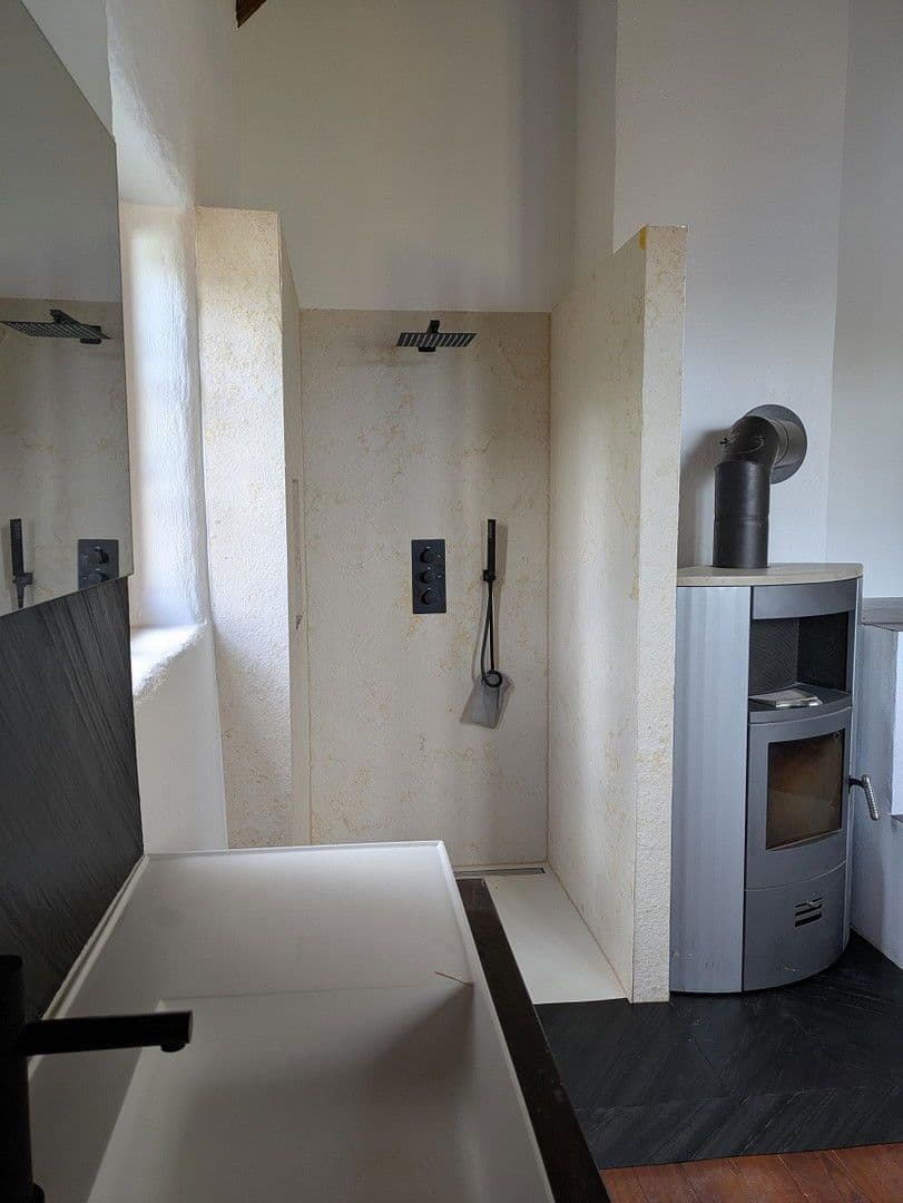 Prenájom bytu 3-izbový 125 m², Brachttal, Hesensko Prenájom bytu 3-izbový 125 m², Brachttal, Hesensko