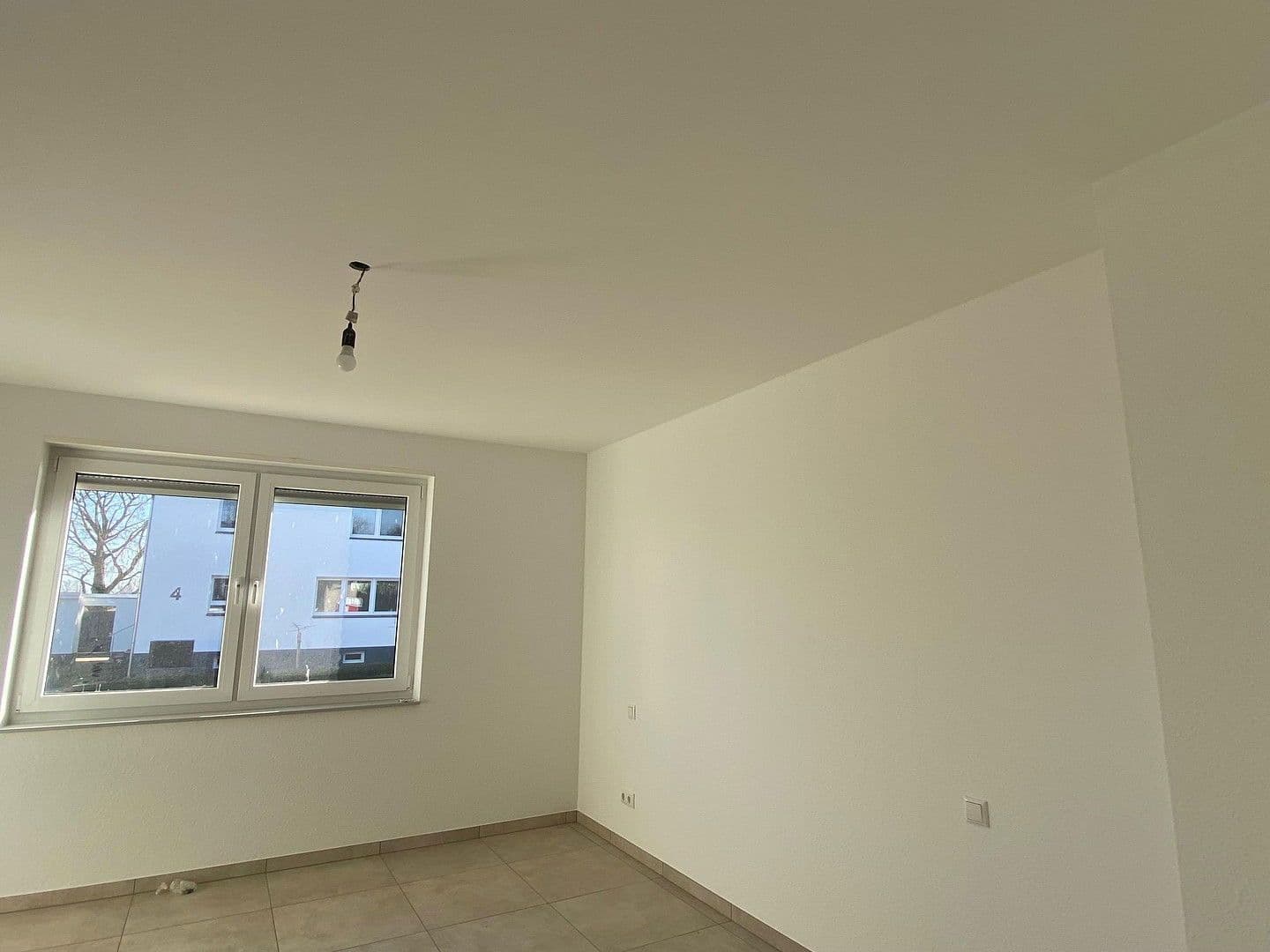 Prenájom bytu 2-izbový 127 m², Swisttal, Severné Porýnie - Westfálsko Prenájom bytu 2-izbový 127 m², Swisttal, Severné Porýnie - Westfálsko