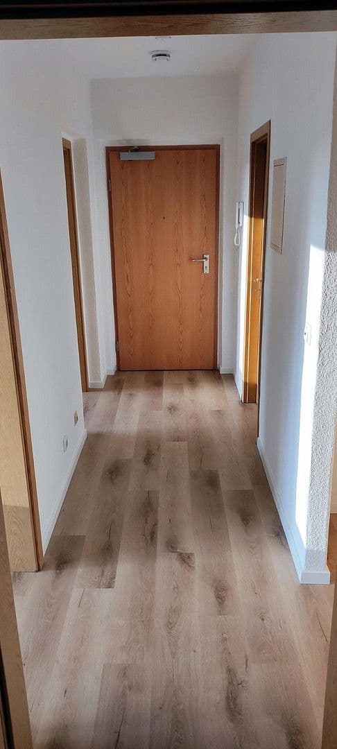 Prenájom bytu 3-izbový 64 m², Magdeburg, Sasko-Anhaltsko Prenájom bytu 3-izbový 64 m², Magdeburg, Sasko-Anhaltsko