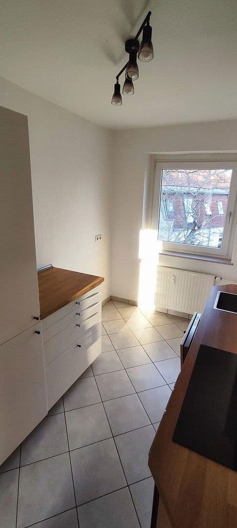 Prenájom bytu 3-izbový 64 m², Magdeburg, Sasko-Anhaltsko Prenájom bytu 3-izbový 64 m², Magdeburg, Sasko-Anhaltsko