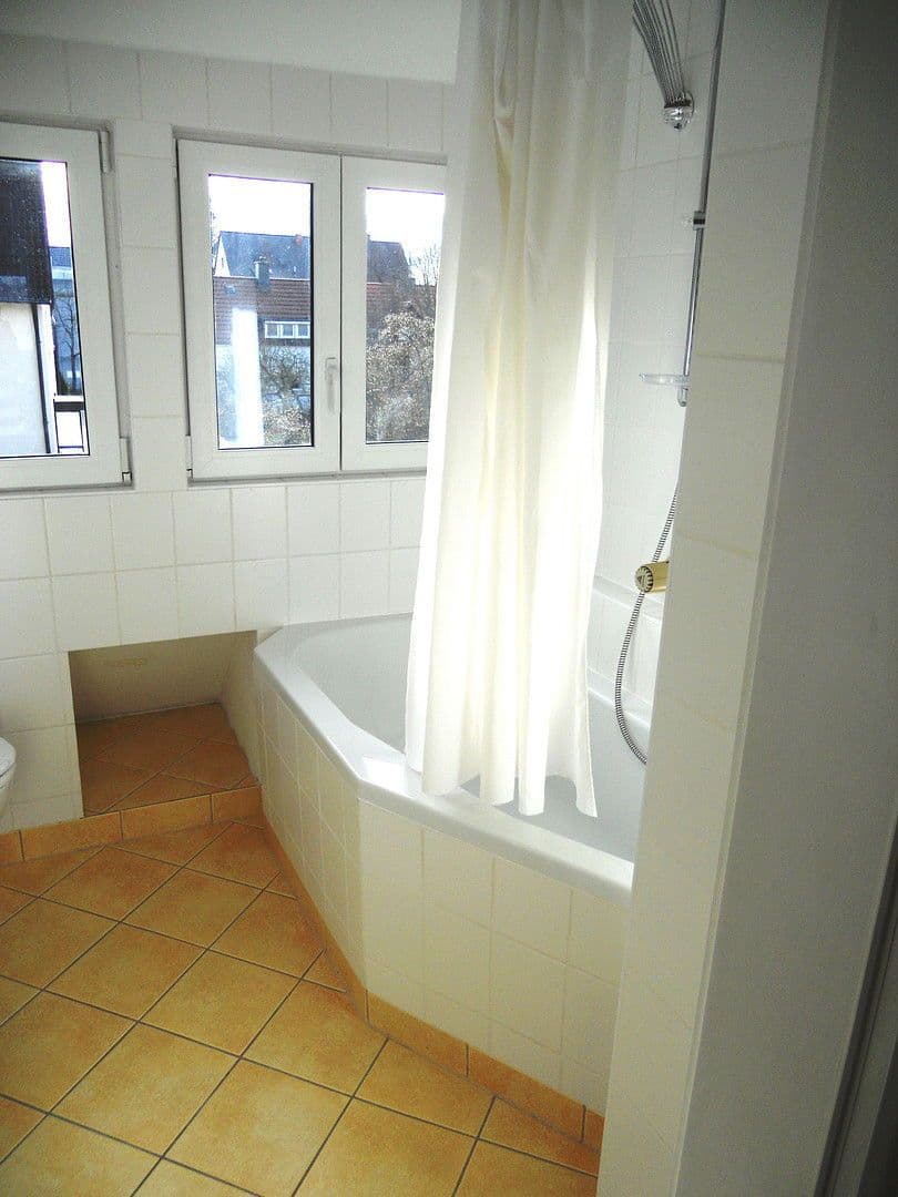 Prenájom bytu 2-izbový 61 m², Nürnberg, Bavorsko Prenájom bytu 2-izbový 61 m², Nürnberg, Bavorsko