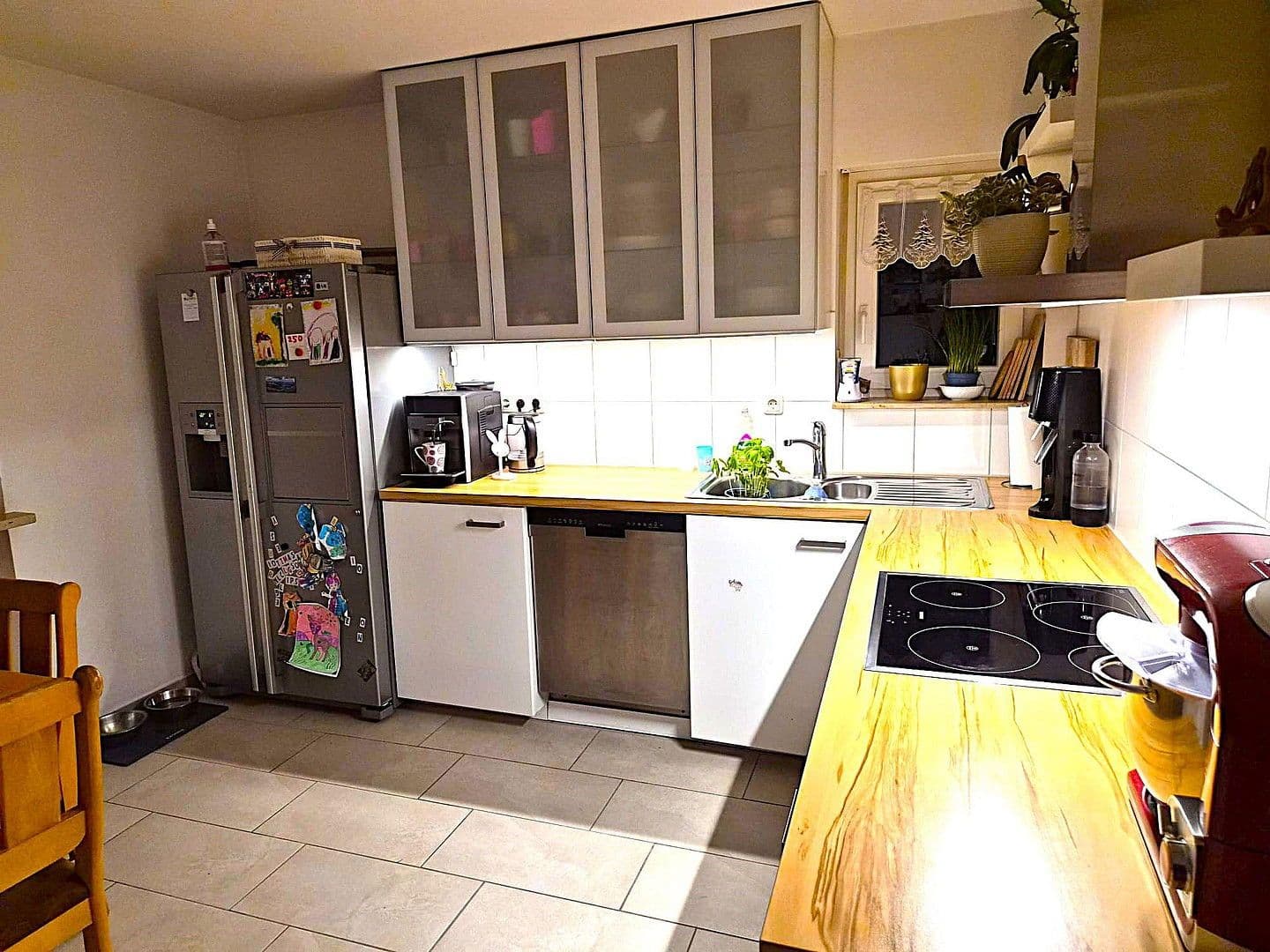 Prenájom bytu 5-izbový 80 m², Silberpappelstr. 10, München, Bavorsko Prenájom bytu 5-izbový 80 m², Silberpappelstr. 10, München, Bavorsko