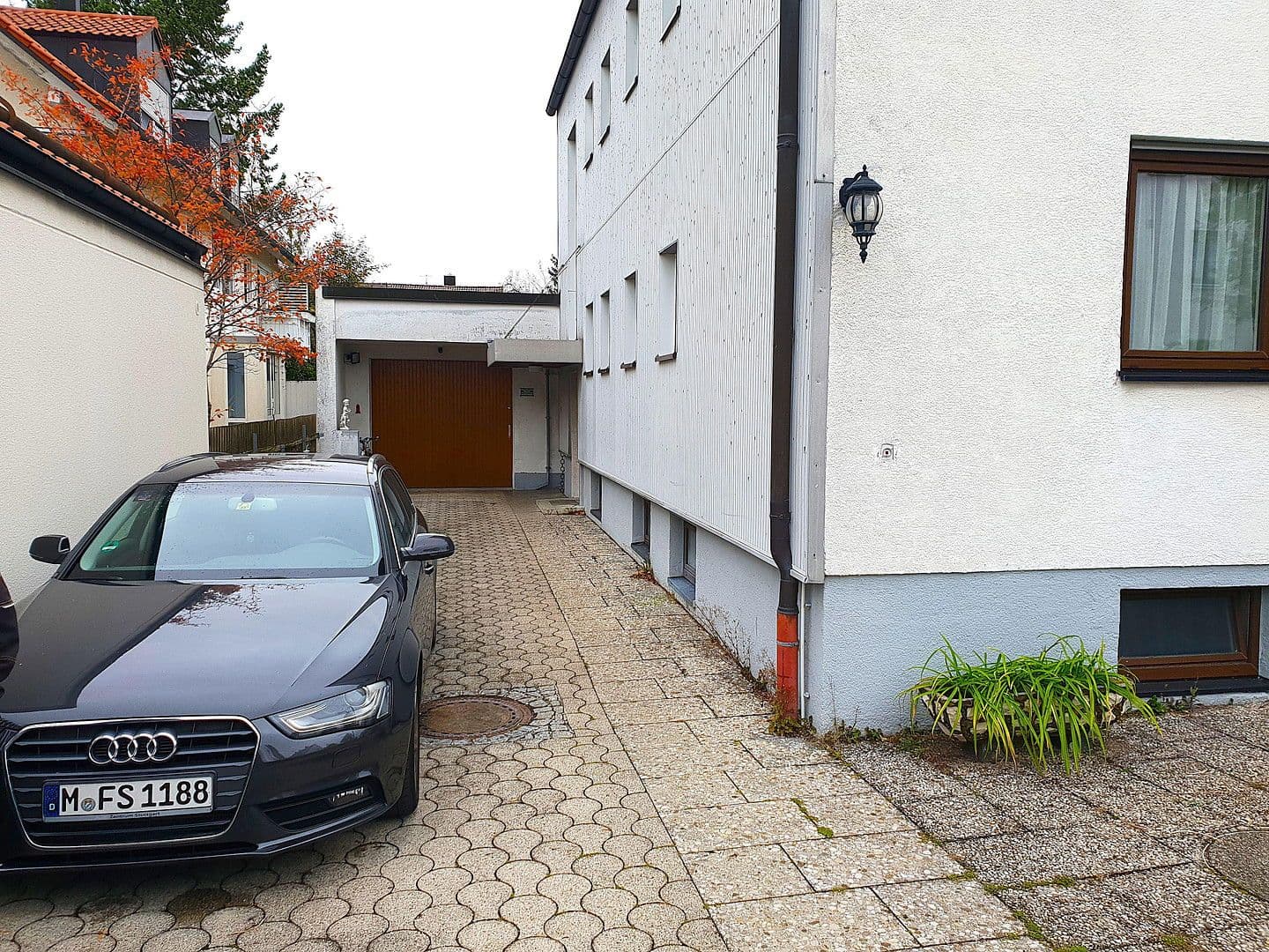 Prenájom bytu 5-izbový 80 m², Silberpappelstr. 10, München, Bavorsko Prenájom bytu 5-izbový 80 m², Silberpappelstr. 10, München, Bavorsko