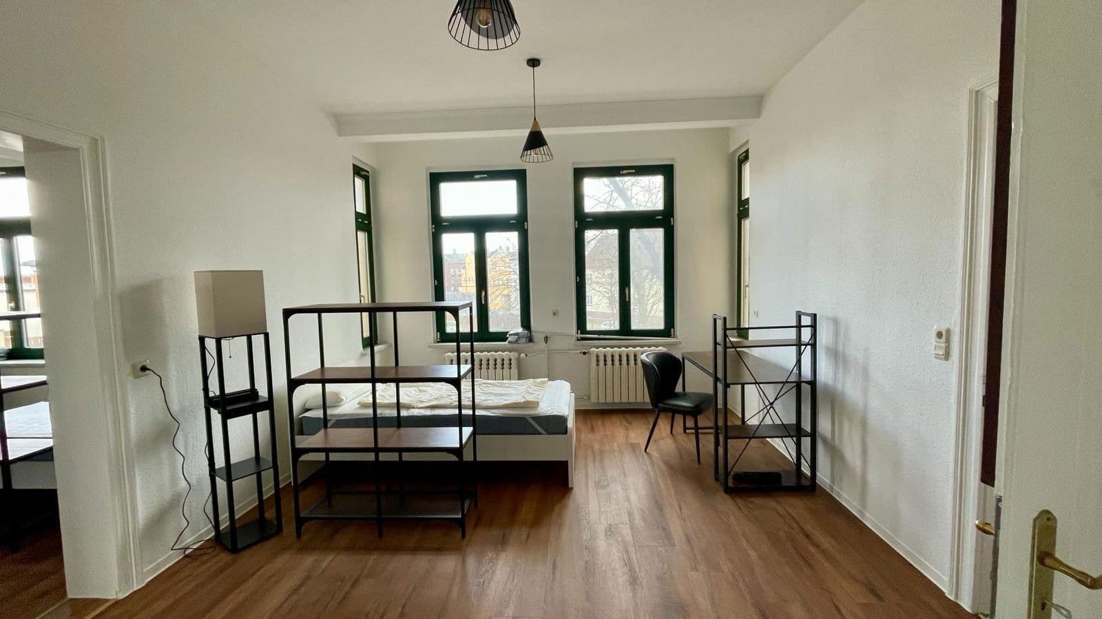 Prenájom bytu 5-izbový 155 m², Merseburger Str. 406, Halle/Saale, Sasko-Anhaltsko Prenájom bytu 5-izbový 155 m², Merseburger Str. 406, Halle/Saale, Sasko-Anhaltsko