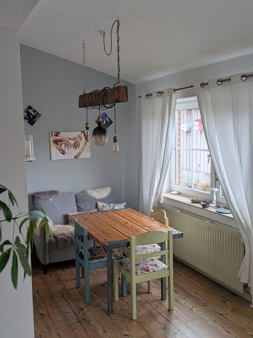 Predaj domu 116 m², pozemek 396 m², Lüneburg, Dolné Sasko Predaj domu 116 m², pozemek 396 m², Lüneburg, Dolné Sasko