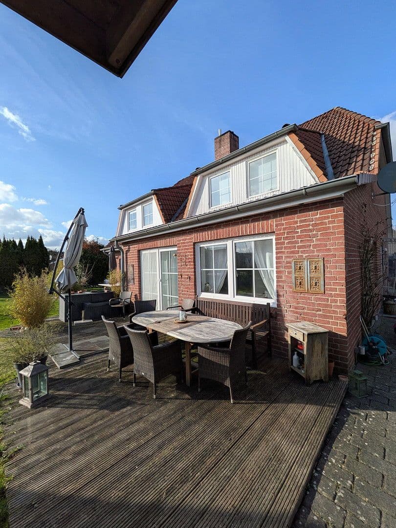 Predaj domu 116 m², pozemek 396 m², Lüneburg, Dolné Sasko Predaj domu 116 m², pozemek 396 m², Lüneburg, Dolné Sasko