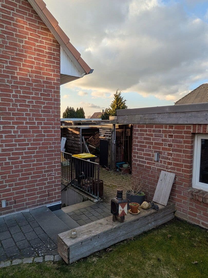 Predaj domu 116 m², pozemek 396 m², Lüneburg, Dolné Sasko Predaj domu 116 m², pozemek 396 m², Lüneburg, Dolné Sasko