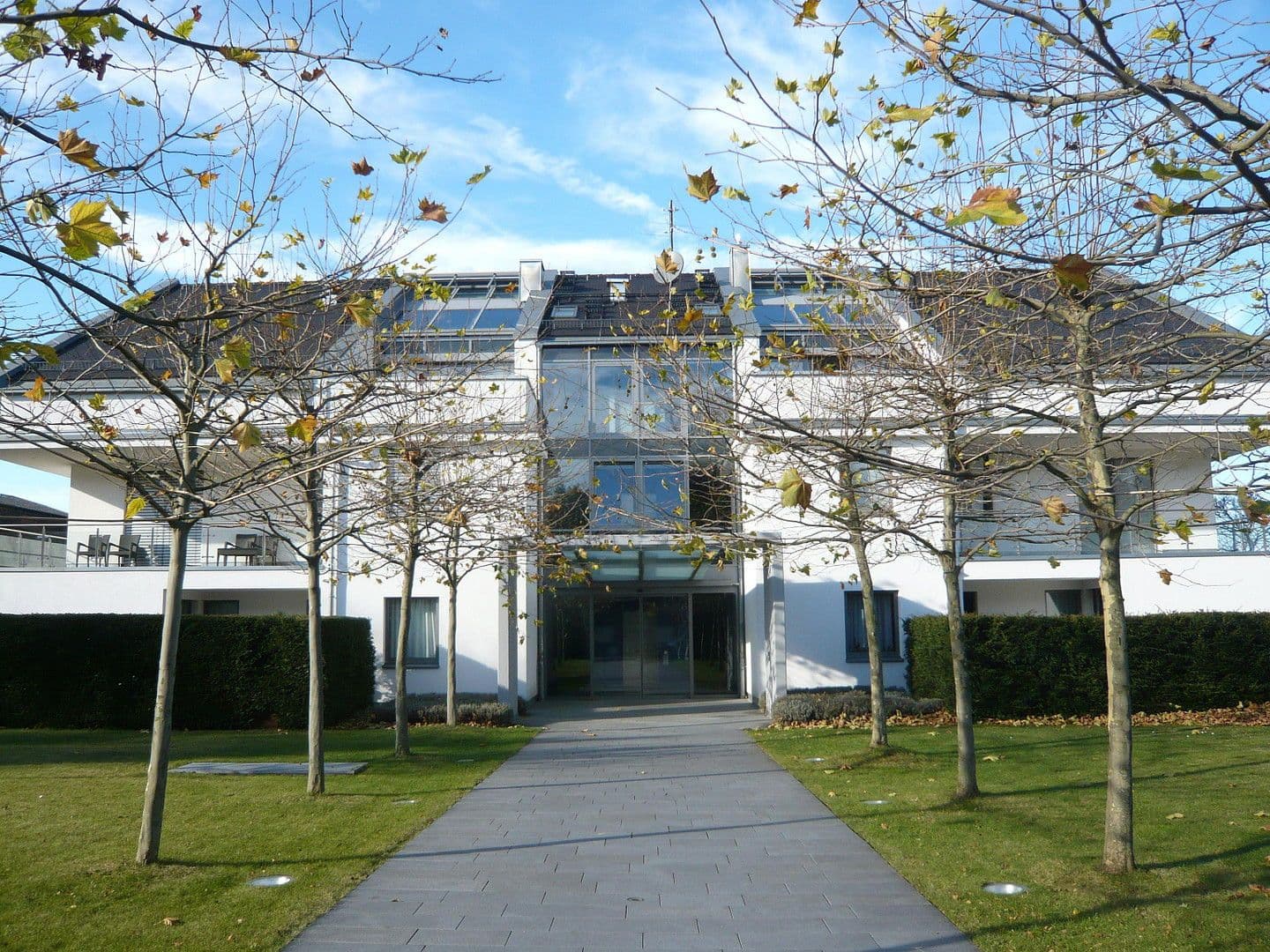 Prenájom bytu 4-izbový 166 m², Stuttgart, Bádensko-Wurttembersko Prenájom bytu 4-izbový 166 m², Stuttgart, Bádensko-Wurttembersko