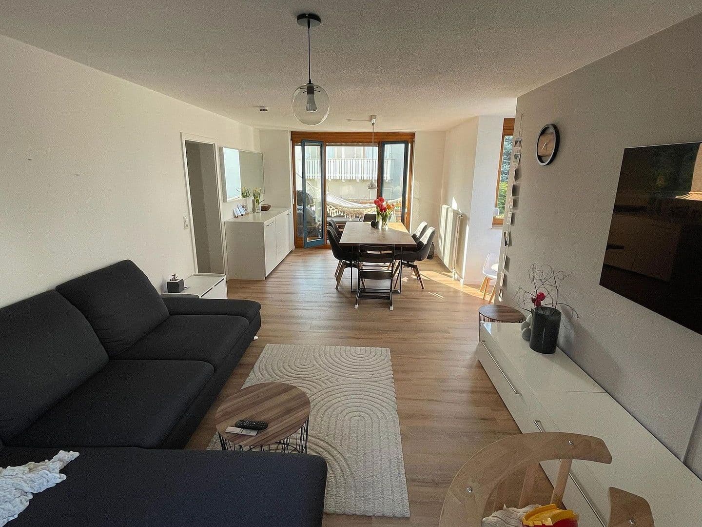 Prenájom bytu 3-izbový 78 m², Neuenburg am Rhein, Bádensko-Wurttembersko Prenájom bytu 3-izbový 78 m², Neuenburg am Rhein, Bádensko-Wurttembersko