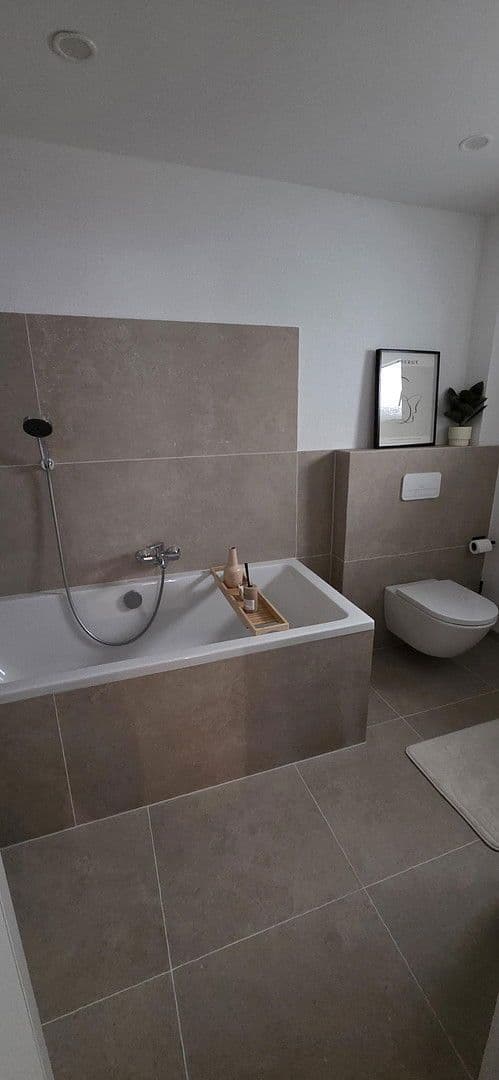 Prenájom domu 122 m², pozemek 649 m², Langstr. 7, Waldbrunn (Westerwald), Hesensko Prenájom domu 122 m², pozemek 649 m², Langstr. 7, Waldbrunn (Westerwald), Hesensko