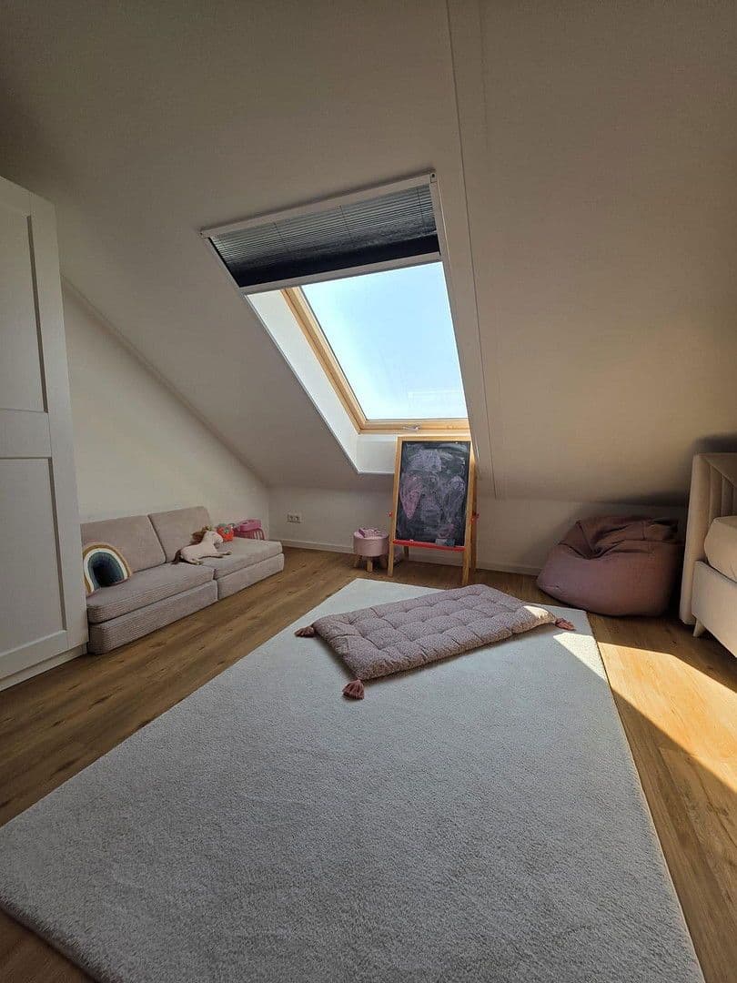 Predaj domu 139 m², pozemek 149 m², Laudenbach, Bádensko-Wurttembersko Predaj domu 139 m², pozemek 149 m², Laudenbach, Bádensko-Wurttembersko