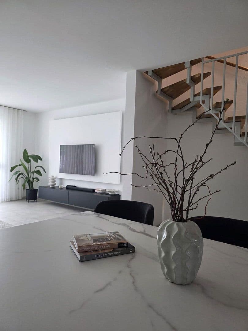 Predaj domu 139 m², pozemek 149 m², Laudenbach, Bádensko-Wurttembersko Predaj domu 139 m², pozemek 149 m², Laudenbach, Bádensko-Wurttembersko