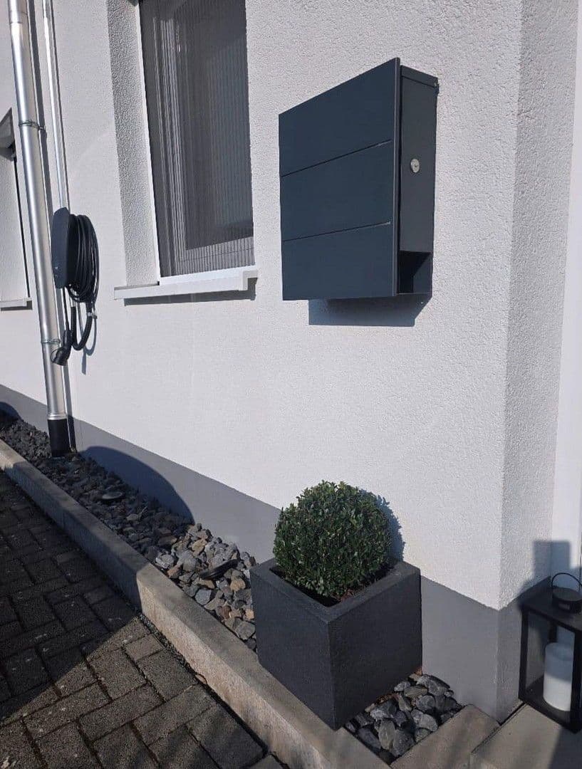 Predaj domu 139 m², pozemek 149 m², Laudenbach, Bádensko-Wurttembersko Predaj domu 139 m², pozemek 149 m², Laudenbach, Bádensko-Wurttembersko