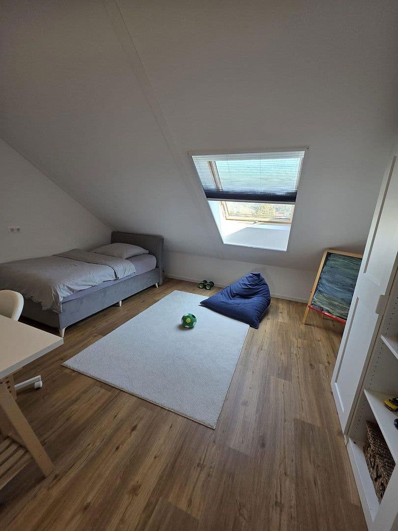 Predaj domu 139 m², pozemek 149 m², Laudenbach, Bádensko-Wurttembersko Predaj domu 139 m², pozemek 149 m², Laudenbach, Bádensko-Wurttembersko