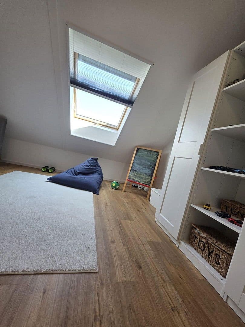 Predaj domu 139 m², pozemek 149 m², Laudenbach, Bádensko-Wurttembersko Predaj domu 139 m², pozemek 149 m², Laudenbach, Bádensko-Wurttembersko