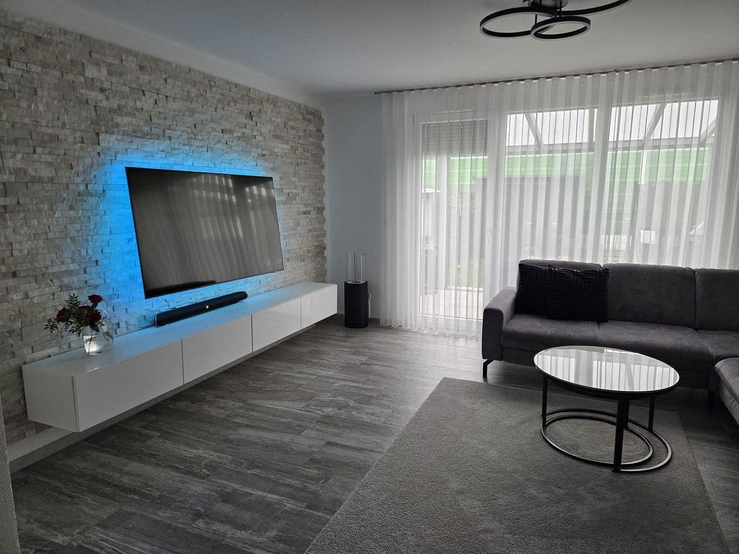 Predaj domu 141 m², pozemek 149 m², Laudenbach, Bádensko-Wurttembersko Predaj domu 141 m², pozemek 149 m², Laudenbach, Bádensko-Wurttembersko