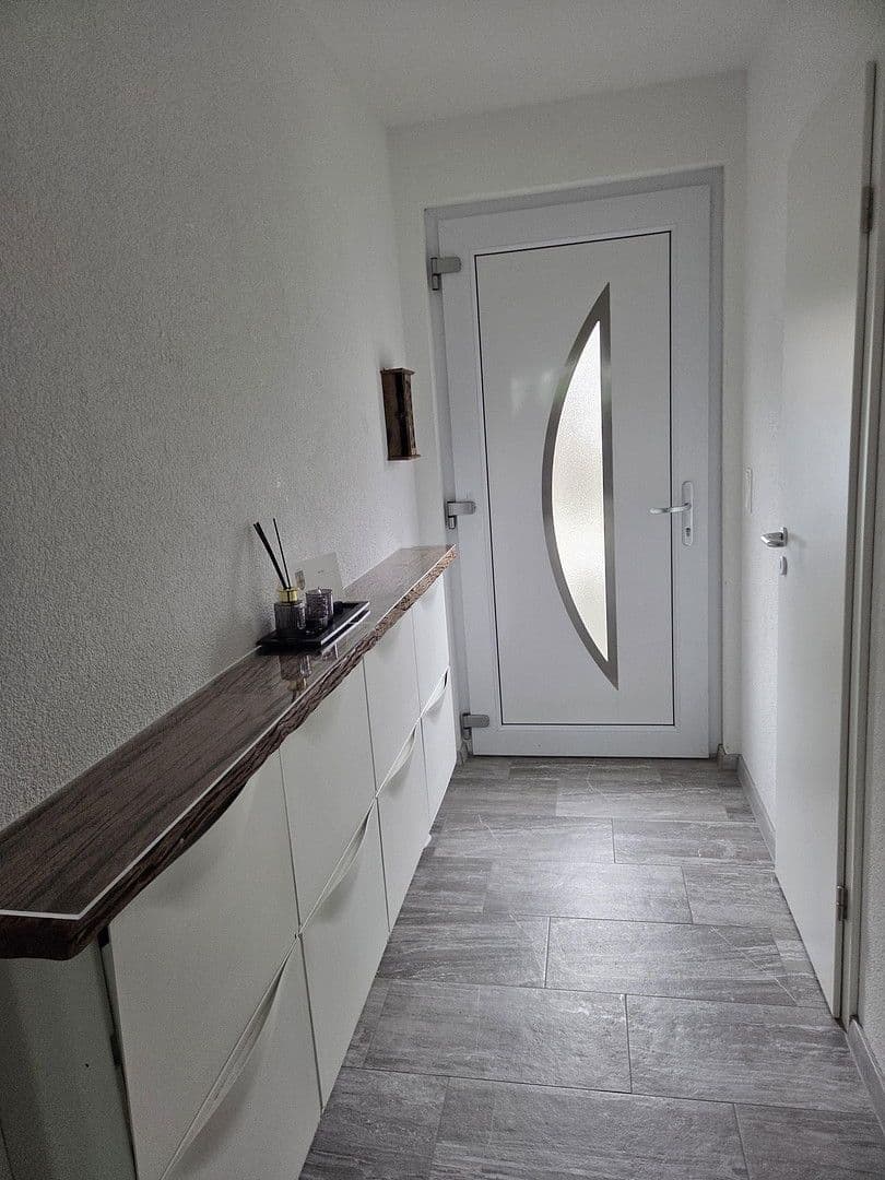 Predaj domu 141 m², pozemek 149 m², Laudenbach, Bádensko-Wurttembersko Predaj domu 141 m², pozemek 149 m², Laudenbach, Bádensko-Wurttembersko