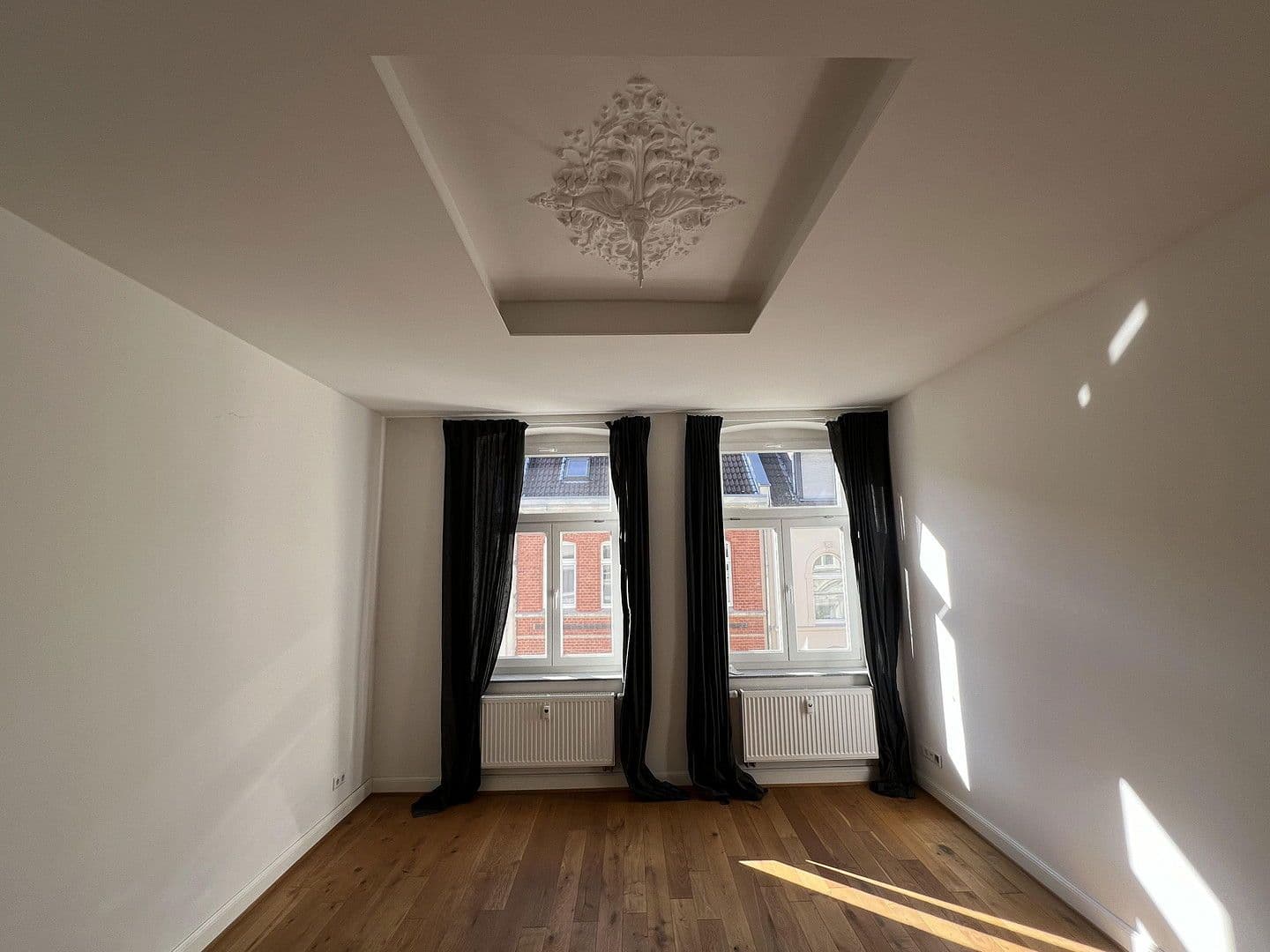 Predaj domu 480 m², pozemek 219 m², Trimbornstrasse 11, Köln, Severné Porýnie - Westfálsko Predaj domu 480 m², pozemek 219 m², Trimbornstrasse 11, Köln, Severné Porýnie - Westfálsko