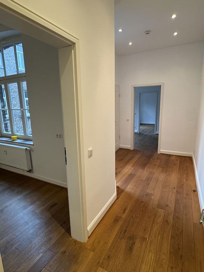 Predaj domu 480 m², pozemek 219 m², Trimbornstrasse 11, Köln, Severné Porýnie - Westfálsko Predaj domu 480 m², pozemek 219 m², Trimbornstrasse 11, Köln, Severné Porýnie - Westfálsko