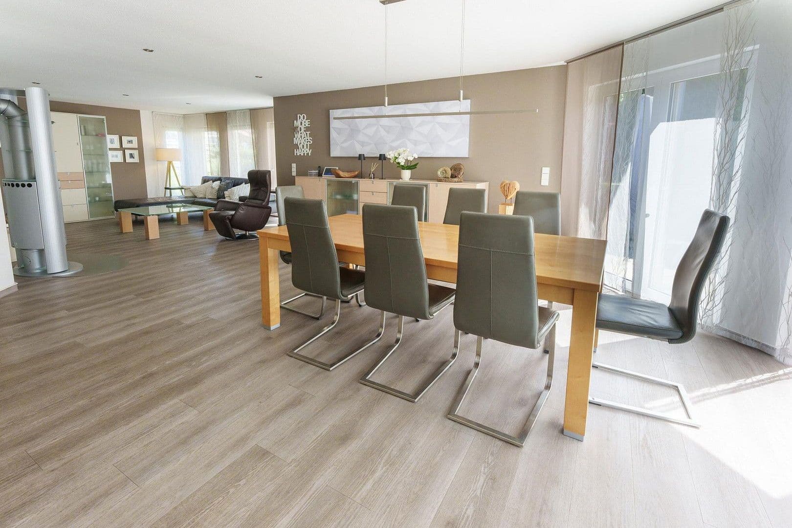 Prenájom domu 240 m², pozemek 700 m², Wächterstr. 25, Bad Friedrichshall, Bádensko-Wurttembersko Prenájom domu 240 m², pozemek 700 m², Wächterstr. 25, Bad Friedrichshall, Bádensko-Wurttembersko