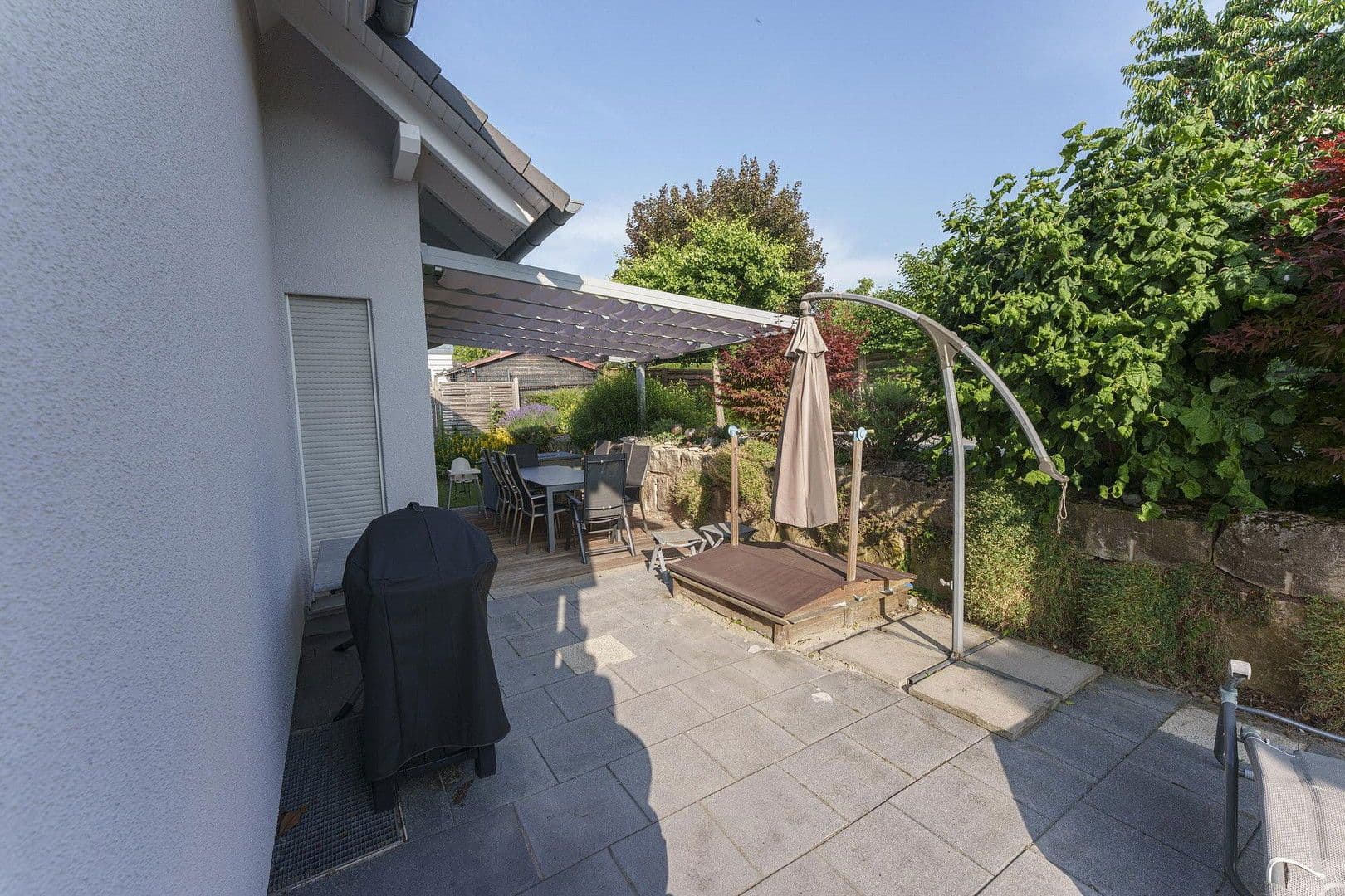 Prenájom domu 240 m², pozemek 700 m², Wächterstr. 25, Bad Friedrichshall, Bádensko-Wurttembersko Prenájom domu 240 m², pozemek 700 m², Wächterstr. 25, Bad Friedrichshall, Bádensko-Wurttembersko