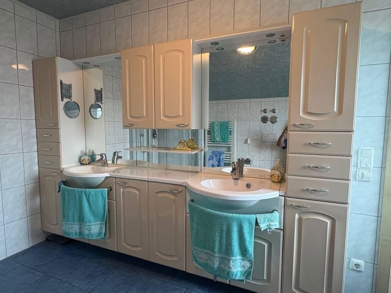 Prenájom domu 188 m², pozemek 627 m², Malching, Bavorsko Prenájom domu 188 m², pozemek 627 m², Malching, Bavorsko