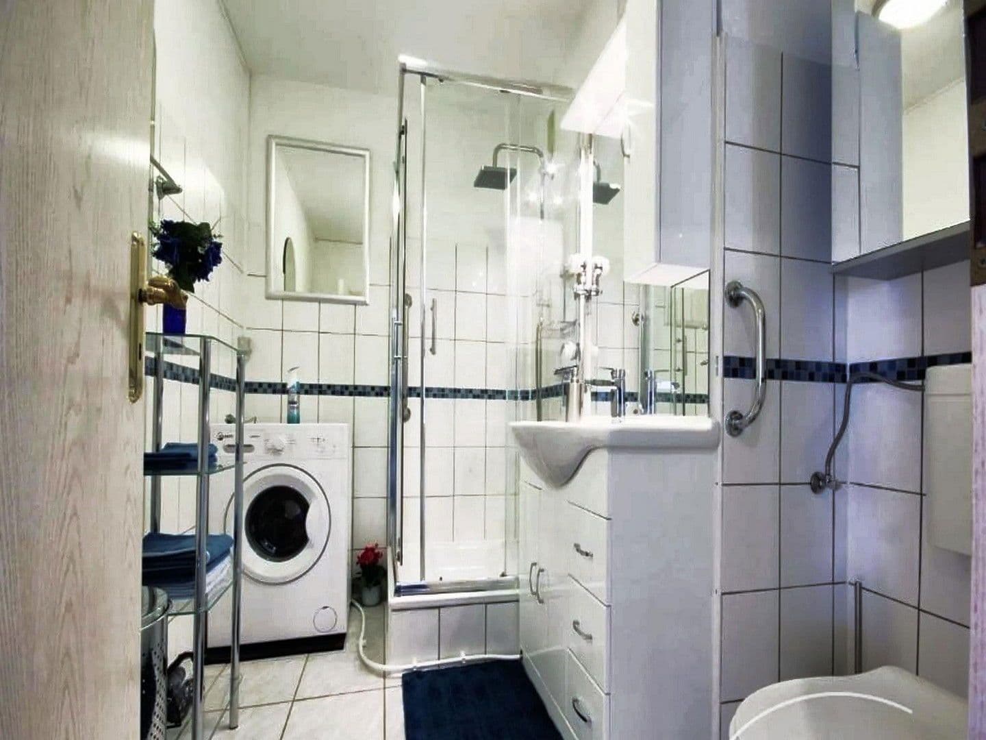 Prenájom bytu 2-izbový 70 m², Offenbach am Main, Hesensko Prenájom bytu 2-izbový 70 m², Offenbach am Main, Hesensko