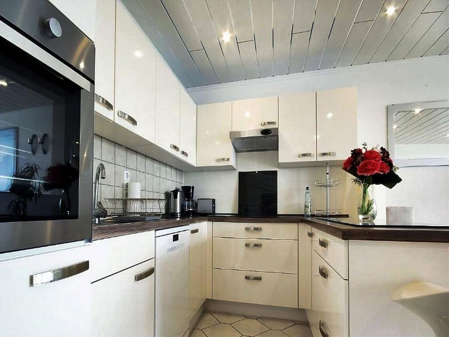 Prenájom bytu 2-izbový 70 m², Offenbach am Main, Hesensko Prenájom bytu 2-izbový 70 m², Offenbach am Main, Hesensko