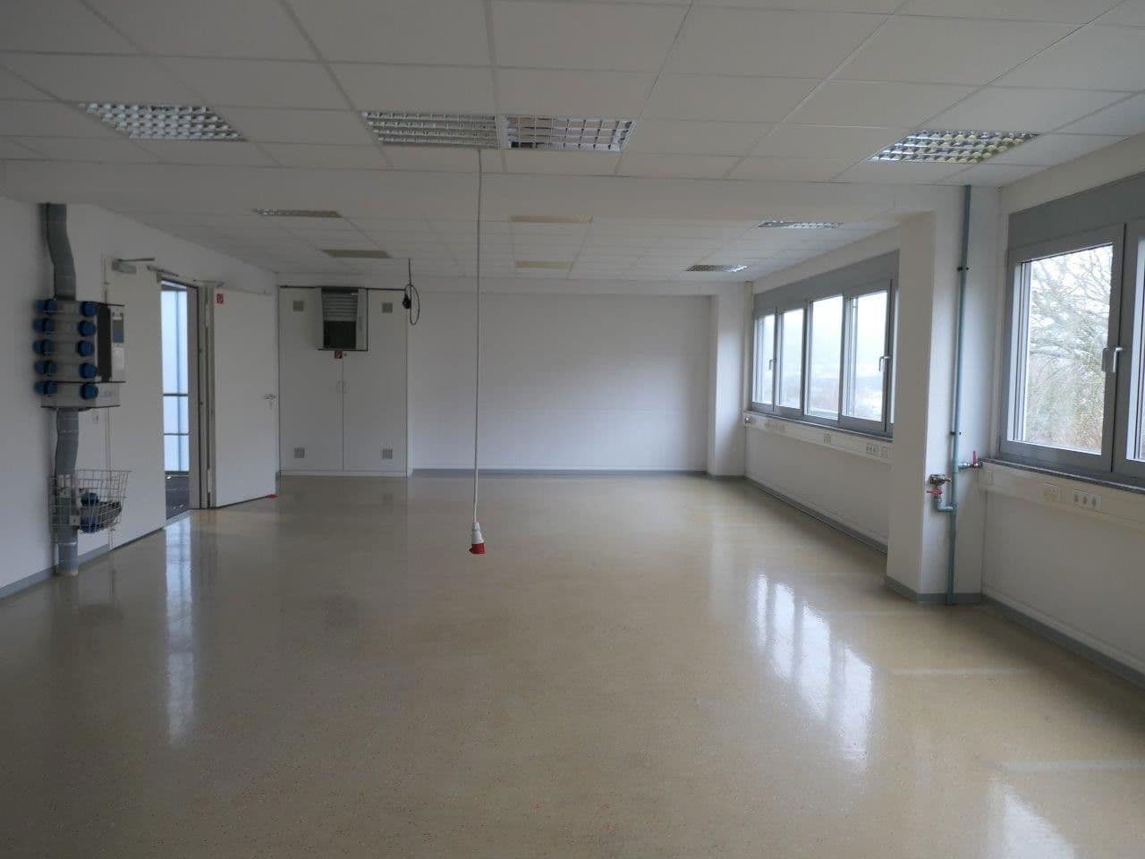 Prenájom nebytového priestoru 8.156 m², Gelnhausen, Hesensko Prenájom nebytového priestoru 8.156 m², Gelnhausen, Hesensko