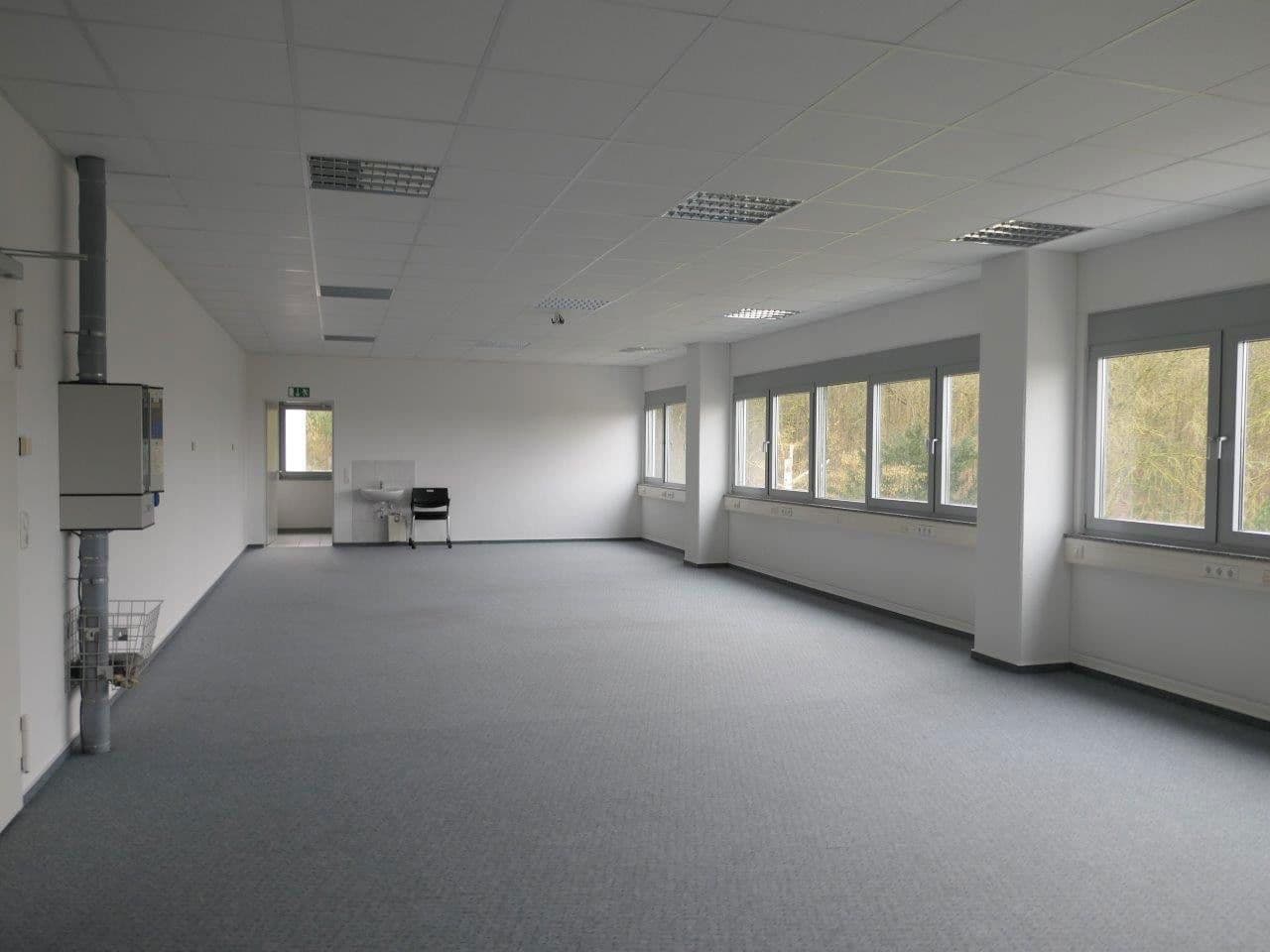 Prenájom nebytového priestoru 8.156 m², Gelnhausen, Hesensko Prenájom nebytového priestoru 8.156 m², Gelnhausen, Hesensko