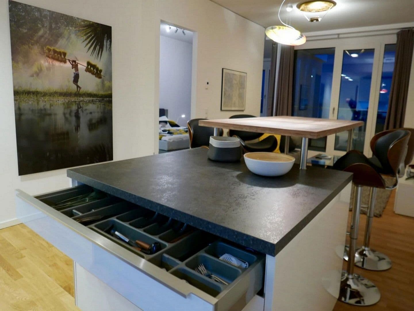 Prenájom bytu 2-izbový 72 m², Frankfurt am Main, Hesensko Prenájom bytu 2-izbový 72 m², Frankfurt am Main, Hesensko