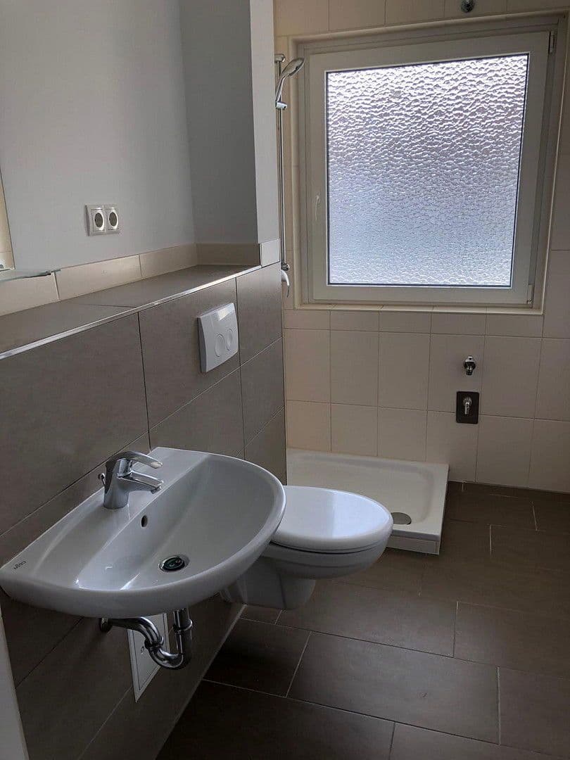 Prenájom bytu 1-izbový 41 m², Königsberger Straße 14, Vechelde, Dolné Sasko Prenájom bytu 1-izbový 41 m², Königsberger Straße 14, Vechelde, Dolné Sasko