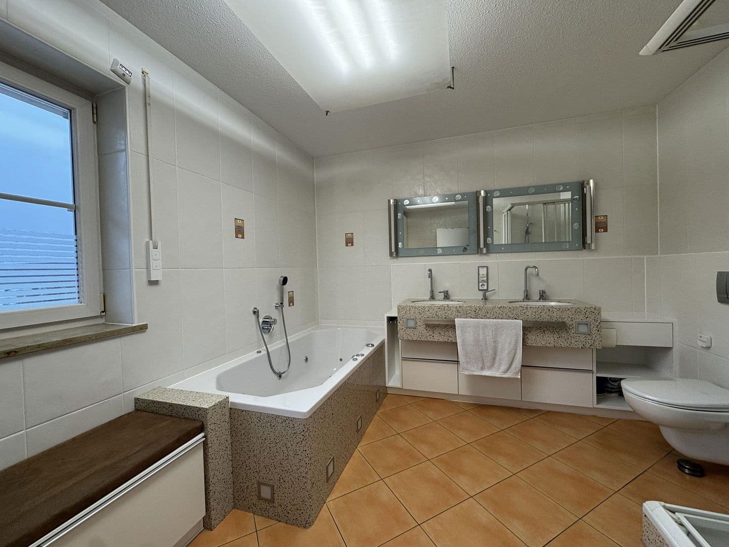 Predaj domu 172 m², pozemek 516 m², Wartenberg, Bavorsko Predaj domu 172 m², pozemek 516 m², Wartenberg, Bavorsko