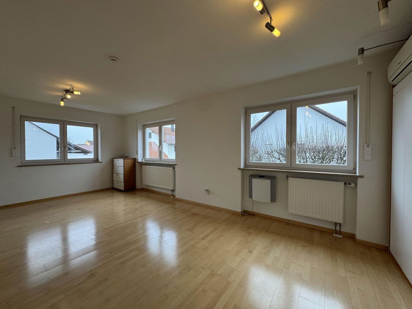 Predaj domu 172 m², pozemek 516 m², Wartenberg, Bavorsko Predaj domu 172 m², pozemek 516 m², Wartenberg, Bavorsko